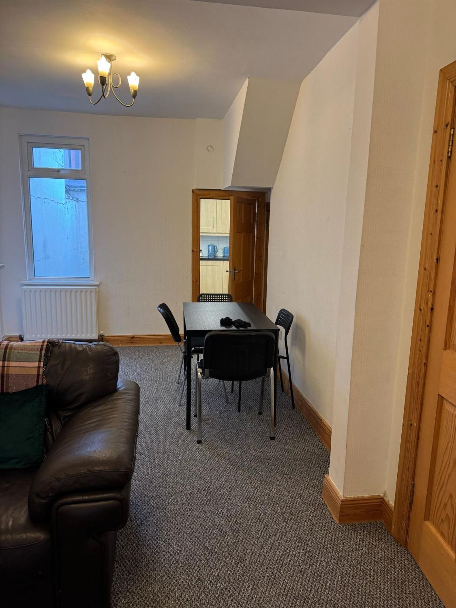 Lovely 2 Bedroom House Close To City Centre Belfast Luaran gambar
